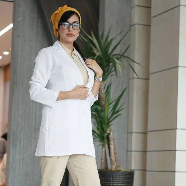 روپوش سفید زنانه مدل فیگز