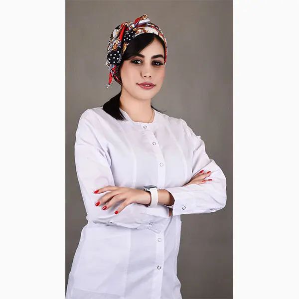 روپوش سفید زنانه مدل دکمه فلزی.