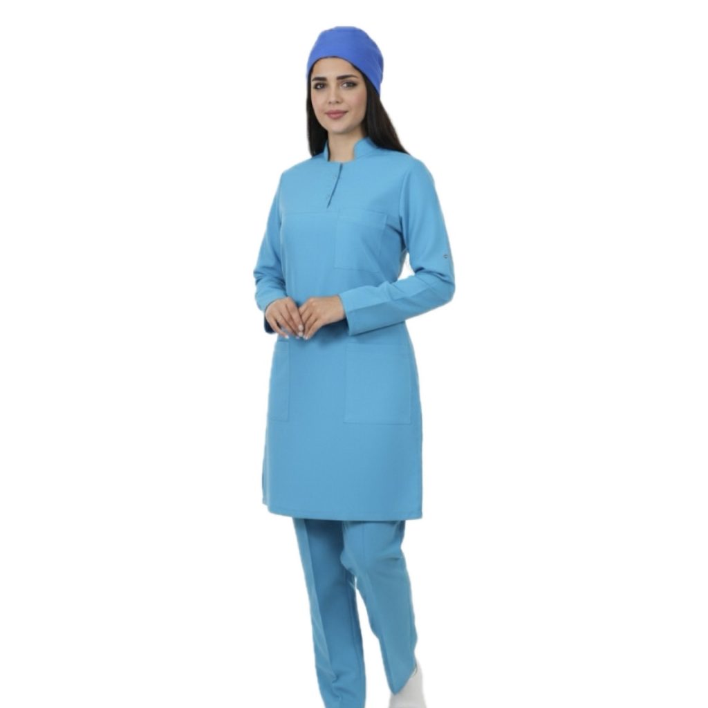 راهنمای انتخاب لباس پزشکی استاندارد؛ نگاهی به اسکراب و شلوار، تونیک و روپوش پزشکی 6 اسکراب و شلوار پزشکی - پوشینا